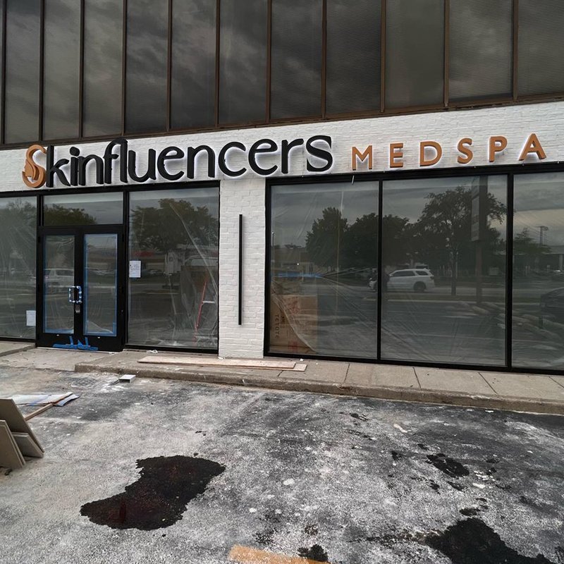 Skinfluencers MedSpa — Halo-Lit Letters — Magic Sign Design Chicago