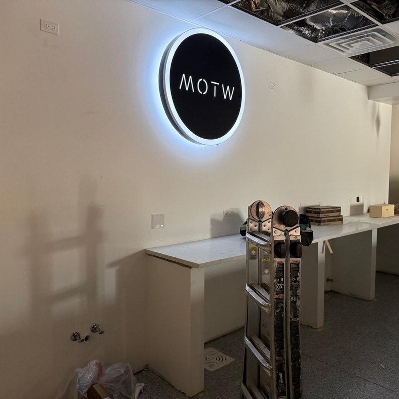 MOTW Coffee — Interior Halo Circle Sign — Magic Sign Design Chicago